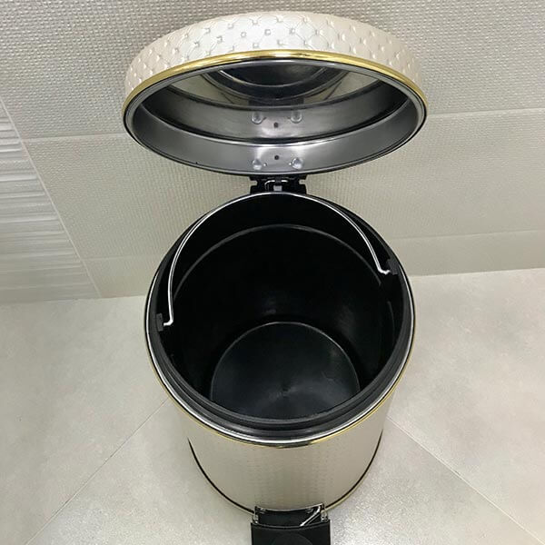 Ведро для мусора AVS бежевый 5 л Ведро для мусора AVS бежевый 5 л