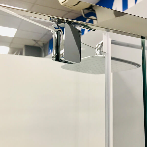 Душевой уголок AVS Фаворит 100x100 профиль хром, стекло прозрачное Душевой уголок AVS Фаворит 100x100 профиль хром, стекло прозрачное