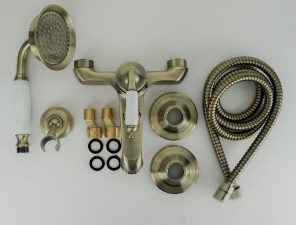 Смеситель для ванны с душем ESKO Prague PG 54 бронза Смеситель для ванны с душем ESKO Prague PG 54 бронза