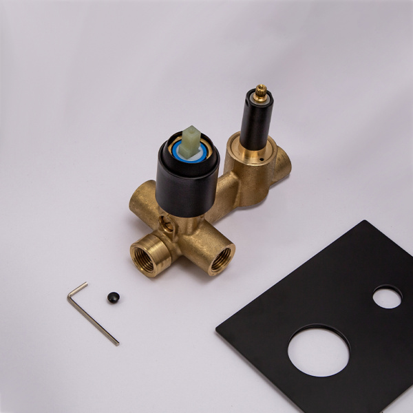 Душевой комплект AVS Cube 3в1черный матовый Душевой комплект AVS Cube 3в1черный матовый