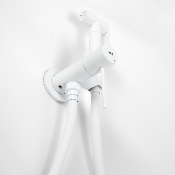 Гигиенический душ со смесителем AVS Slimmer белый матовый Гигиенический душ со смесителем AVS Slimmer белый матовый